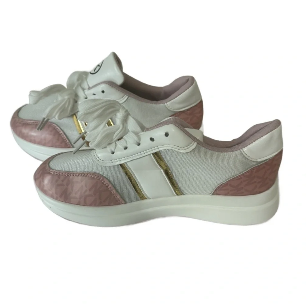 Fashion White and Pink Sneakers. 8